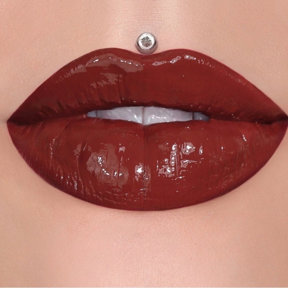 JEFFREE STAR SUPREME GLOSS - UNICORN BLOOD